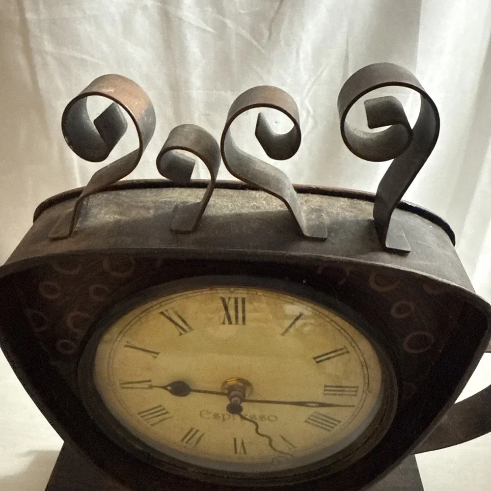 Rustic Metal Expresso Coffee Cup & Saucer Clock 9.25